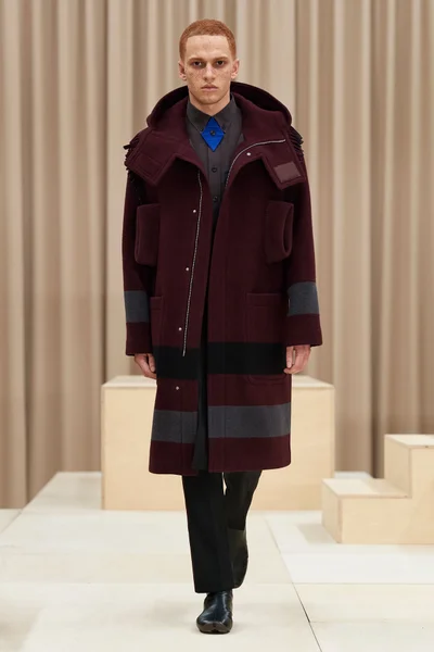 Look 23